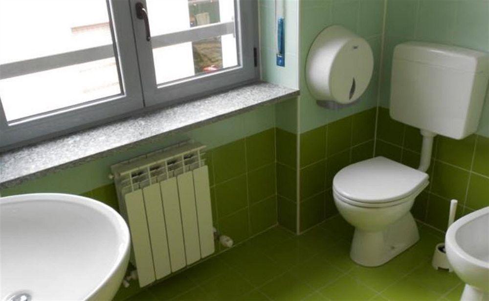 Ostello Di Saronno - Malpensa Hostel Eksteriør billede
